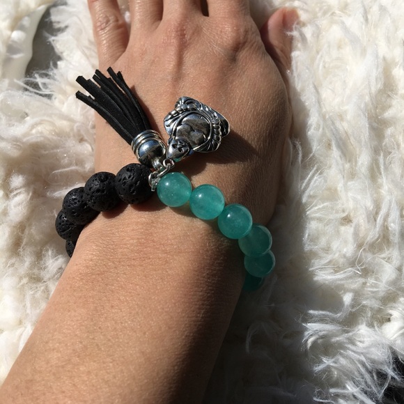 Blue Quartzite and Lava Stone Bracelet - Picture 2 of 3